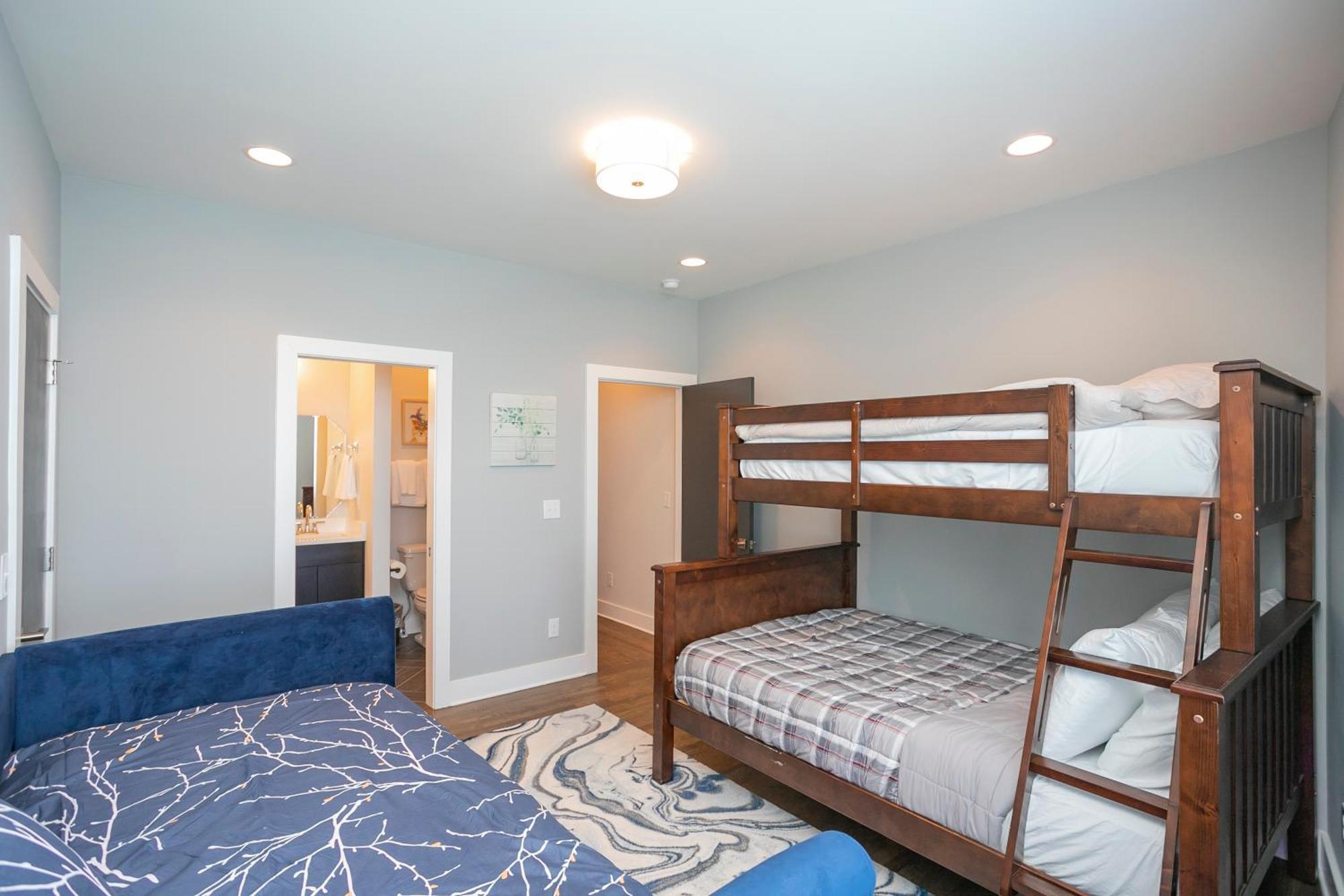 Luxury Townhome Skyline Views Mins To Dt Νάσβιλ Εξωτερικό φωτογραφία