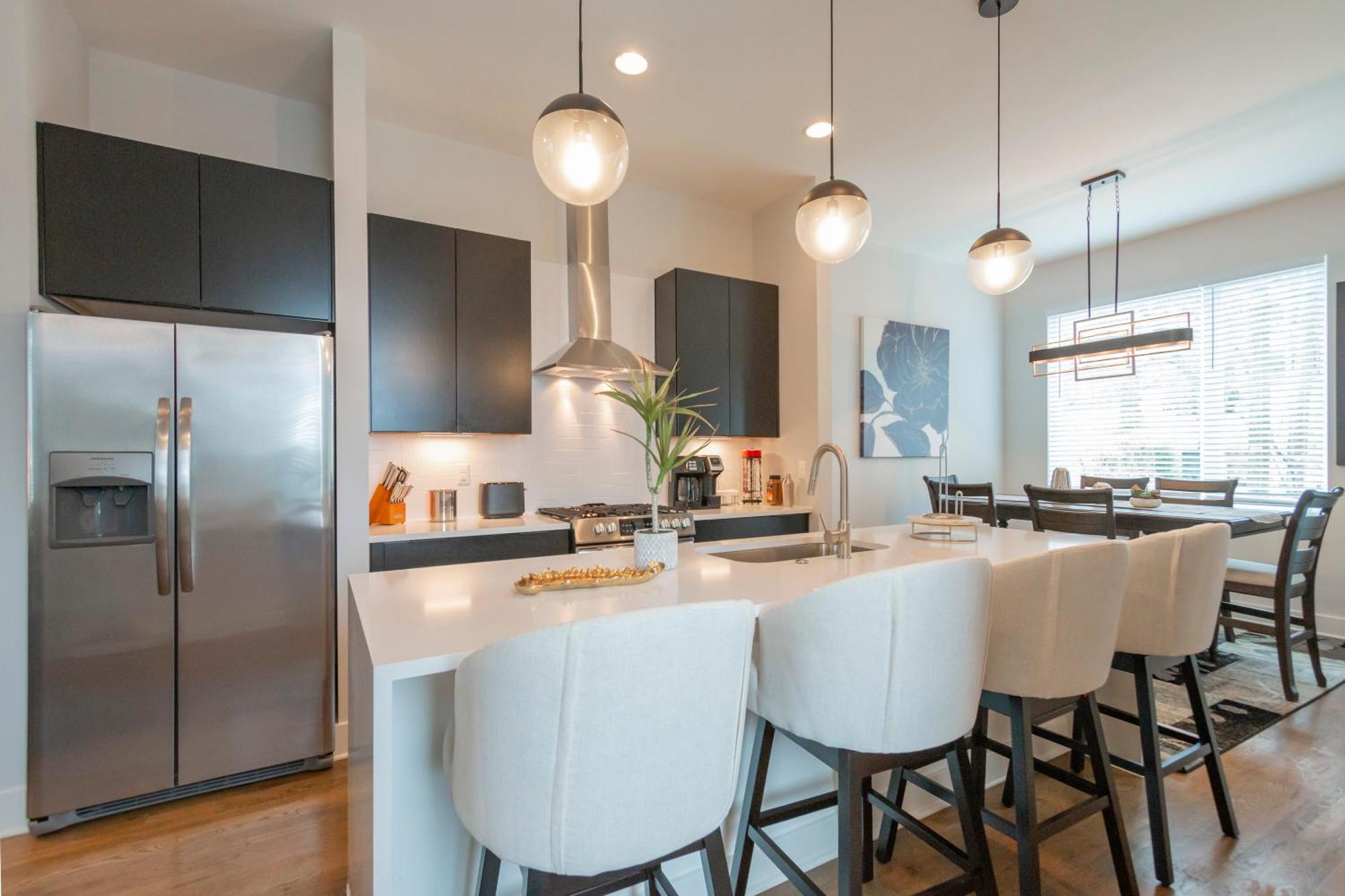 Luxury Townhome Skyline Views Mins To Dt Νάσβιλ Εξωτερικό φωτογραφία