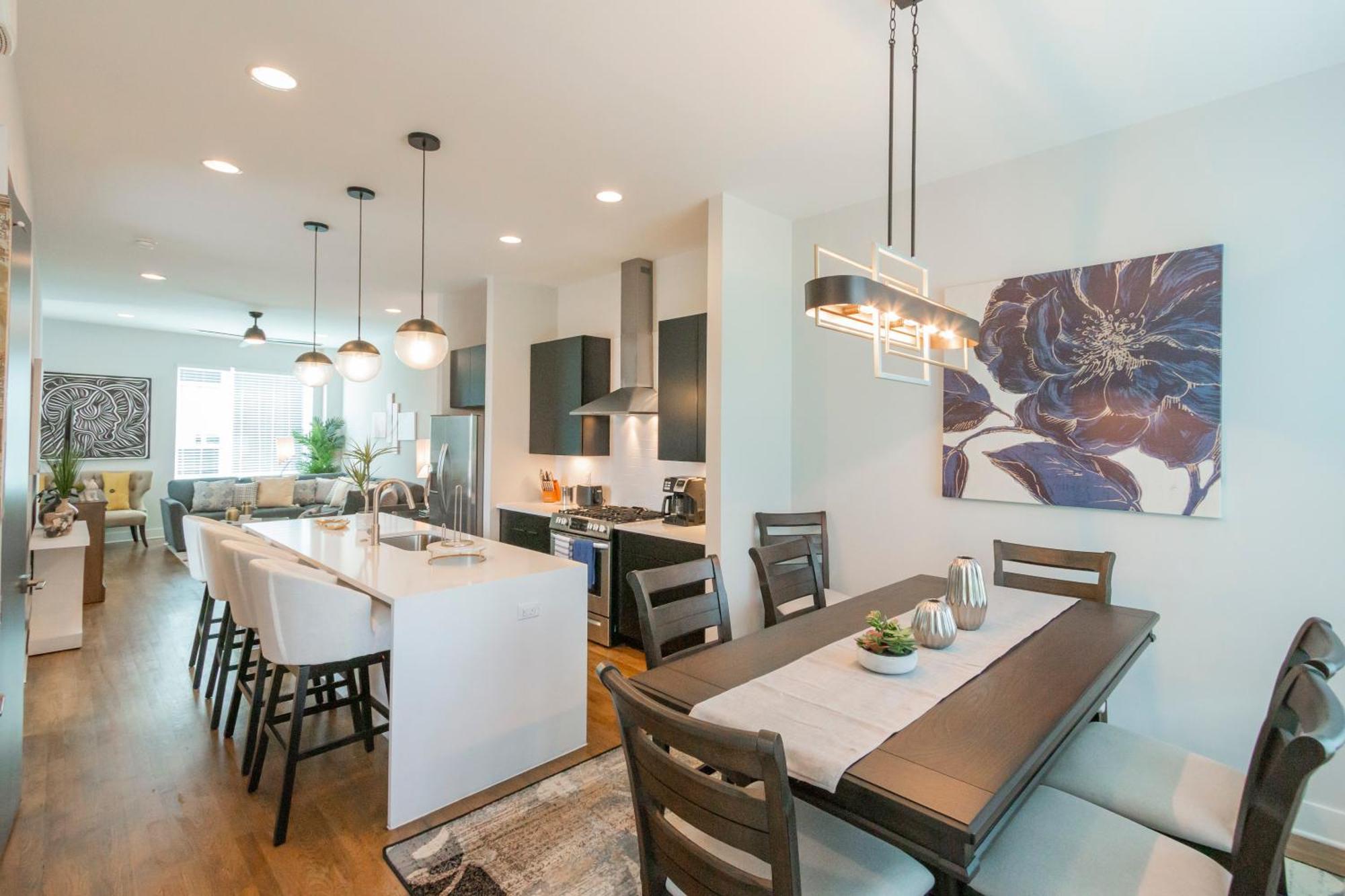 Luxury Townhome Skyline Views Mins To Dt Νάσβιλ Εξωτερικό φωτογραφία